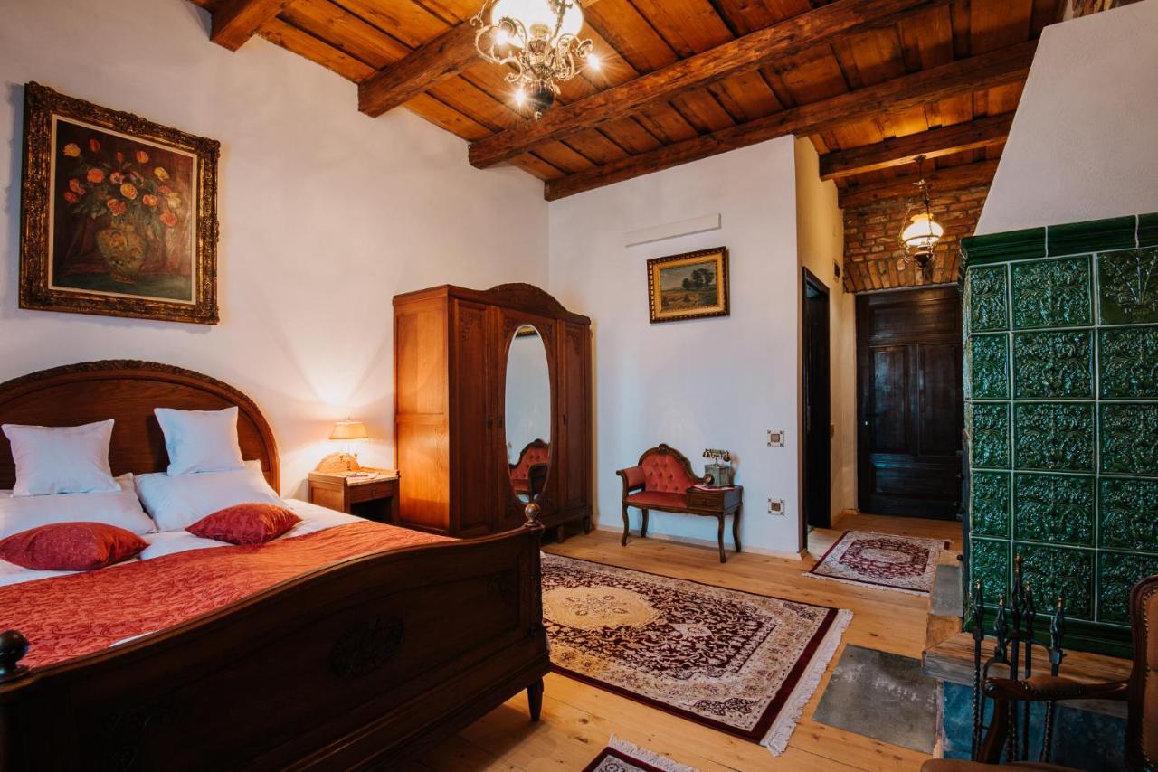Molnos Kuria Pension Corund (Harghita) Exterior foto