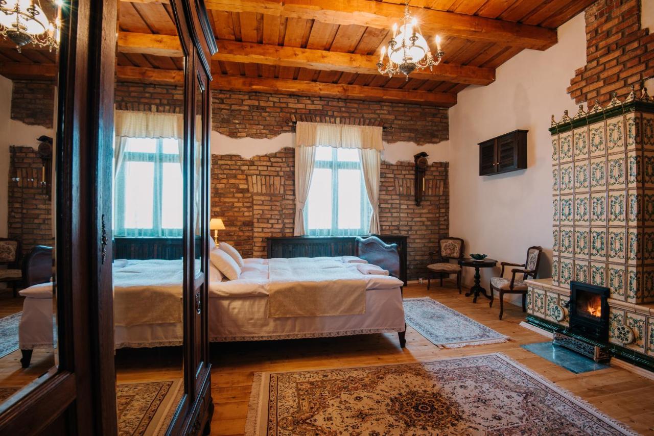 Molnos Kuria Pension Corund (Harghita) Exterior foto