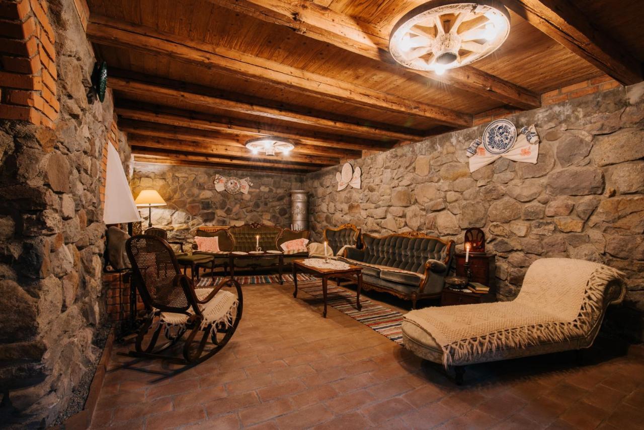 Molnos Kuria Pension Corund (Harghita) Exterior foto